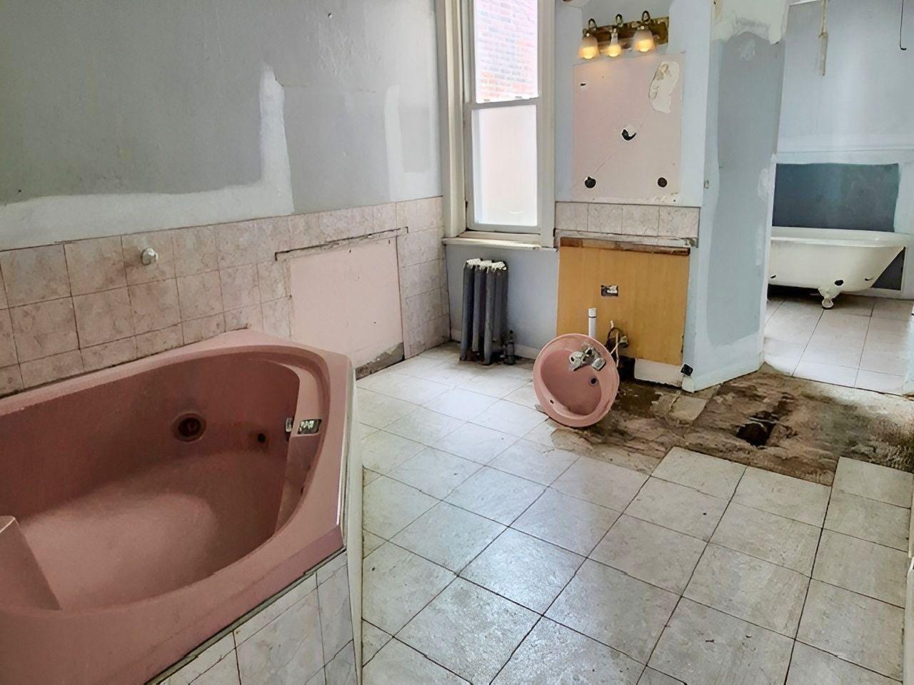 3718 N Bouvier Property Photo 6