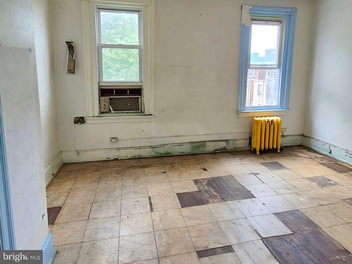 3718 N Bouvier Property Photo 10