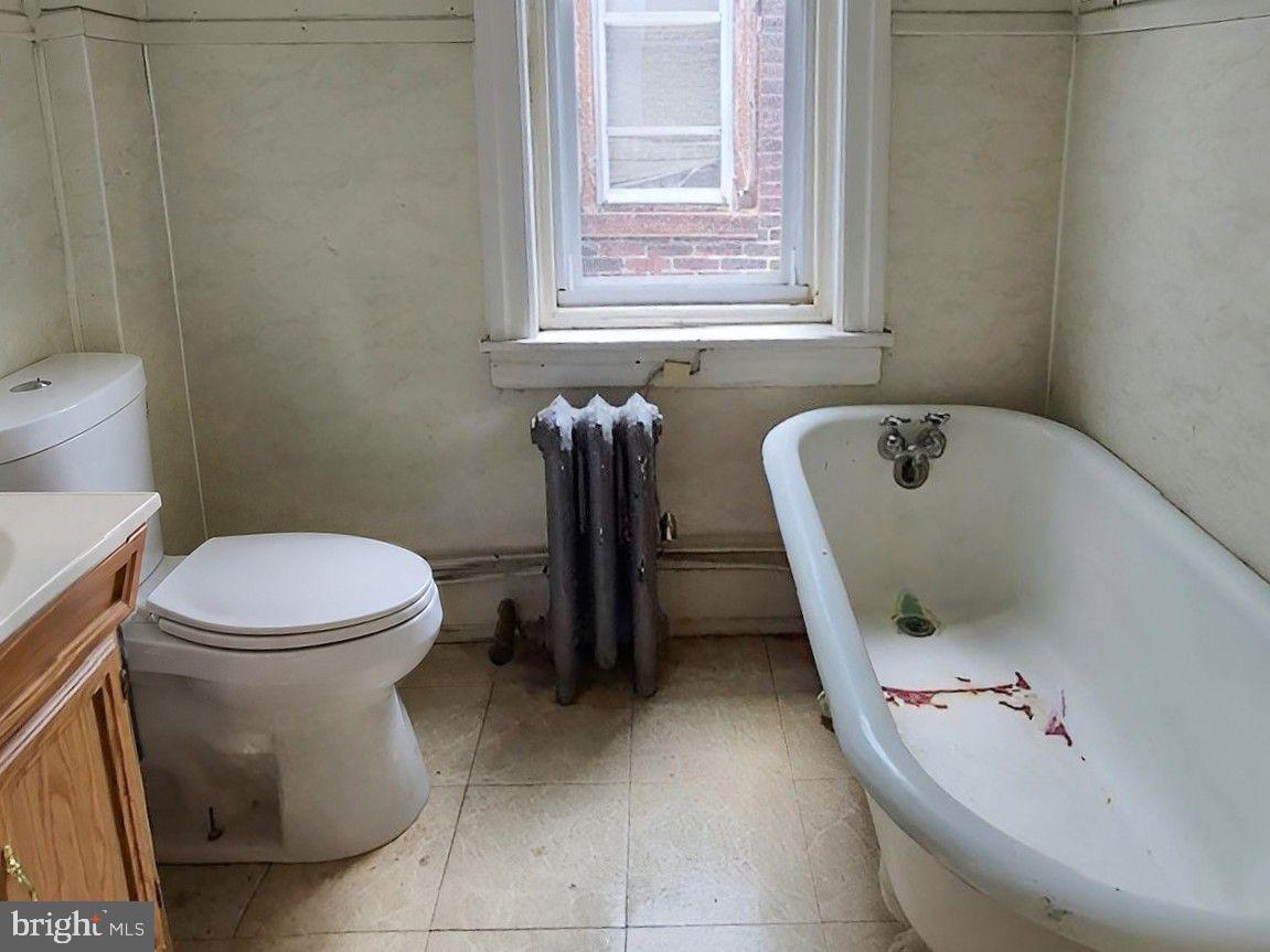 3718 N Bouvier Property Photo 12