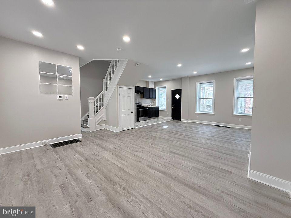 5717 Haverford Ave Property Photo 3