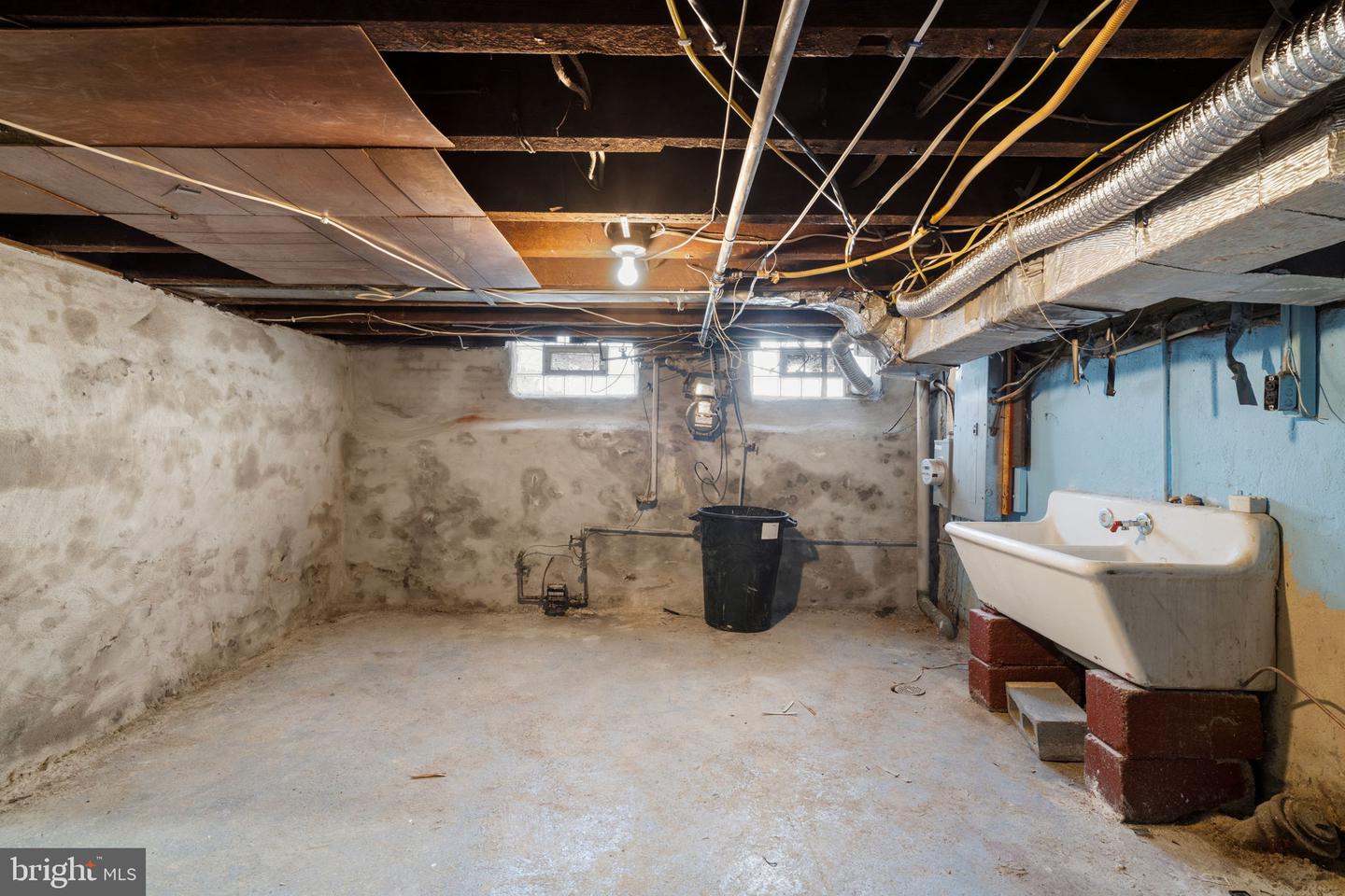 2320 Manning St Property Photo 30