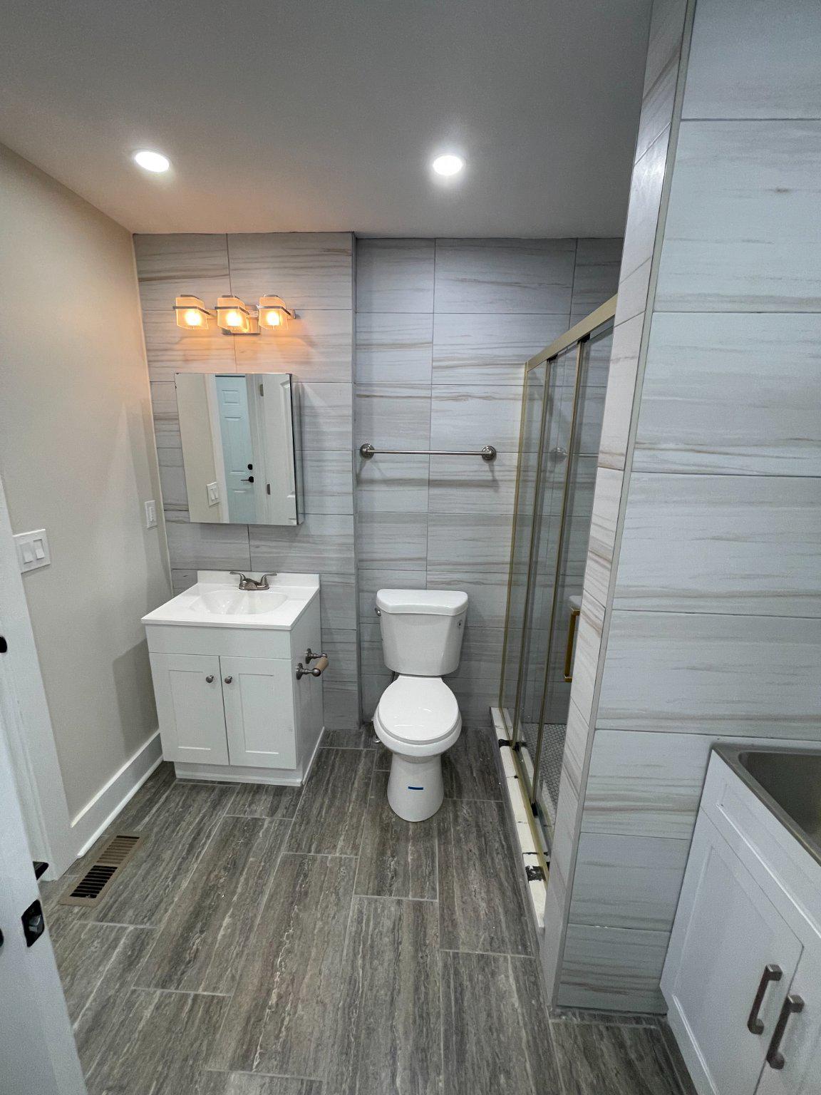 2517 E Somerset St Property Photo 16