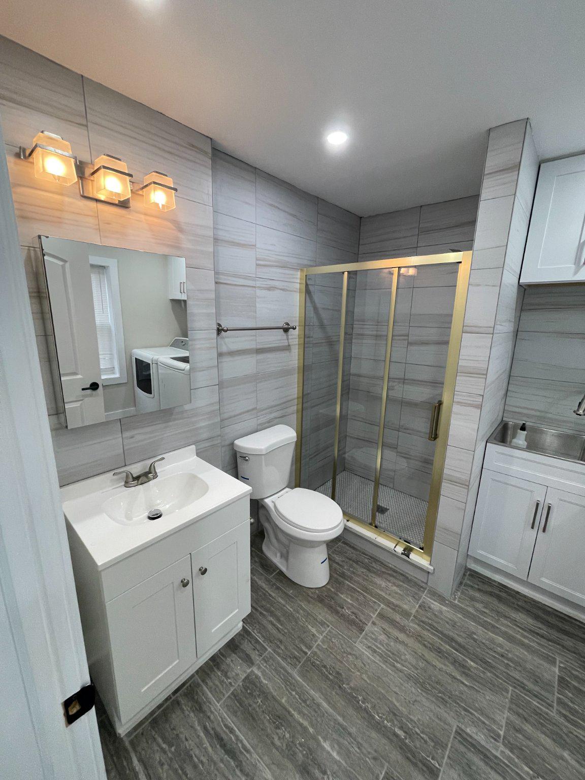 2517 E Somerset St Property Photo 17