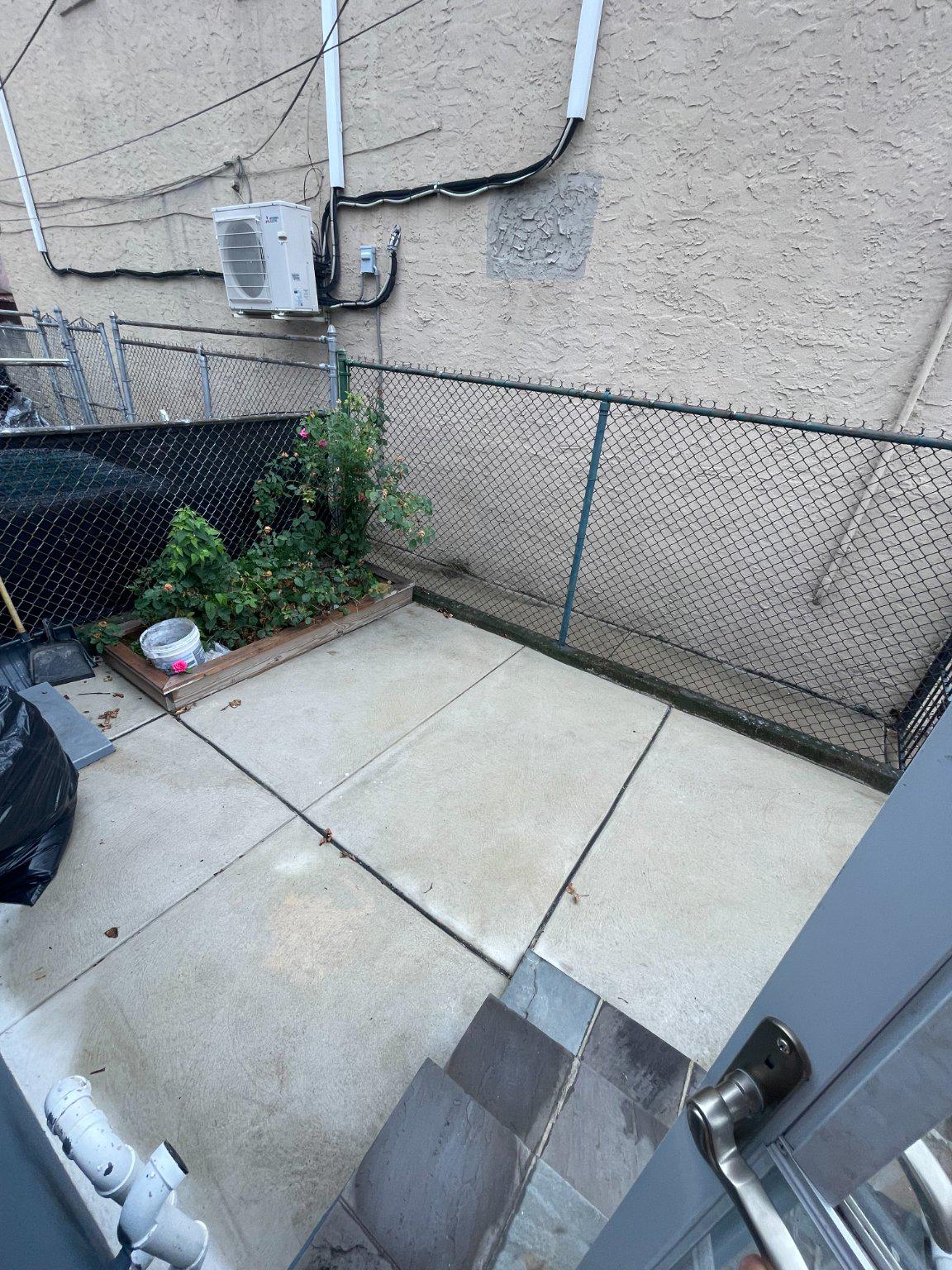 2517 E Somerset St Property Photo 40
