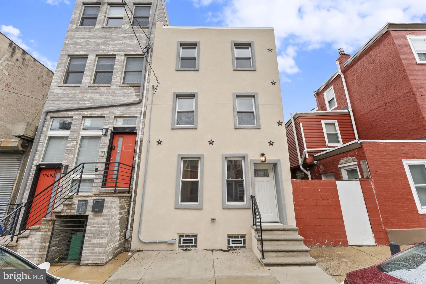 1307 N RANDOLPH ST