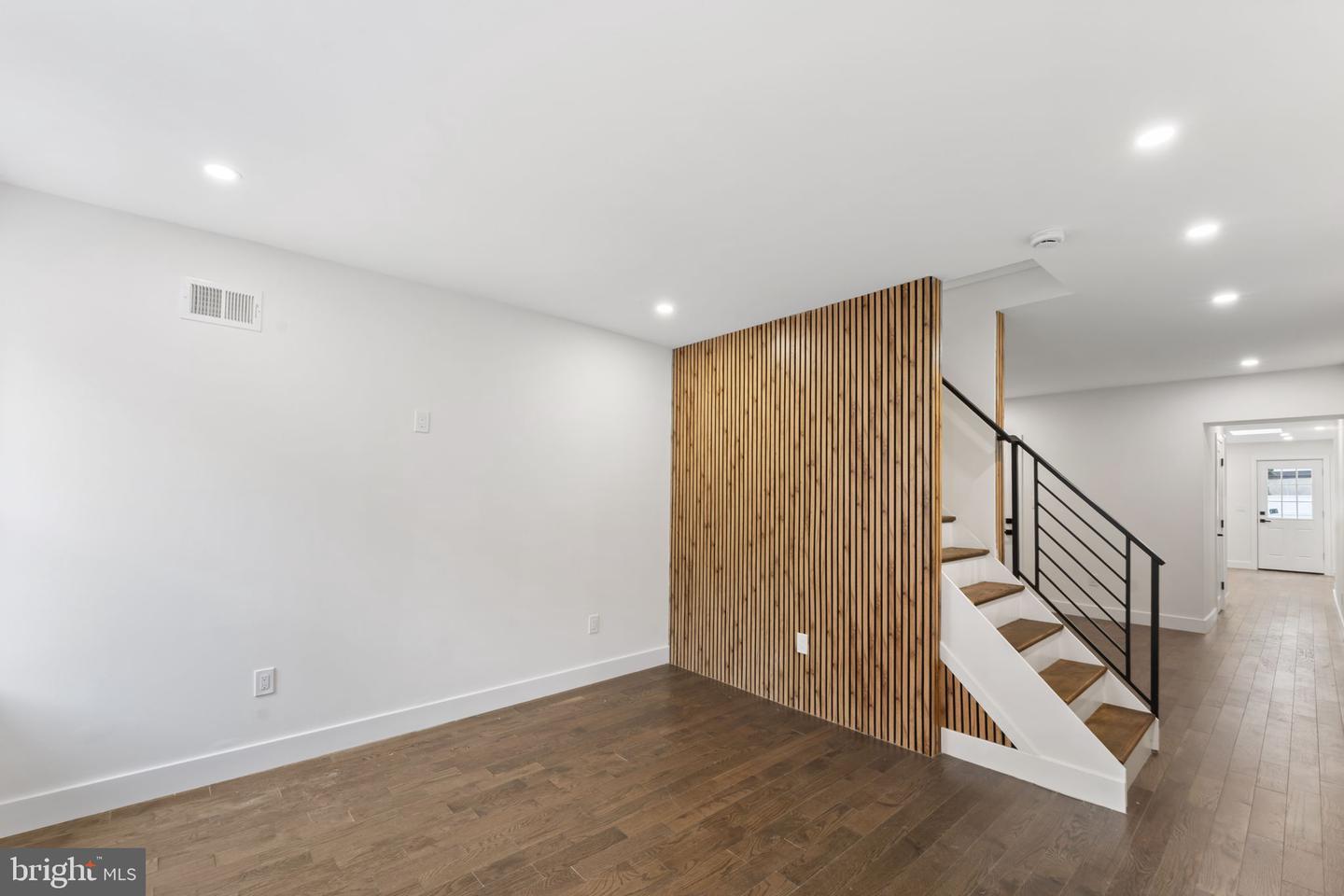 1307 N Randolph St Property Photo 2