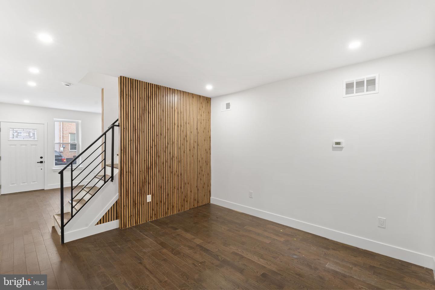 1307 N Randolph St Property Photo 5