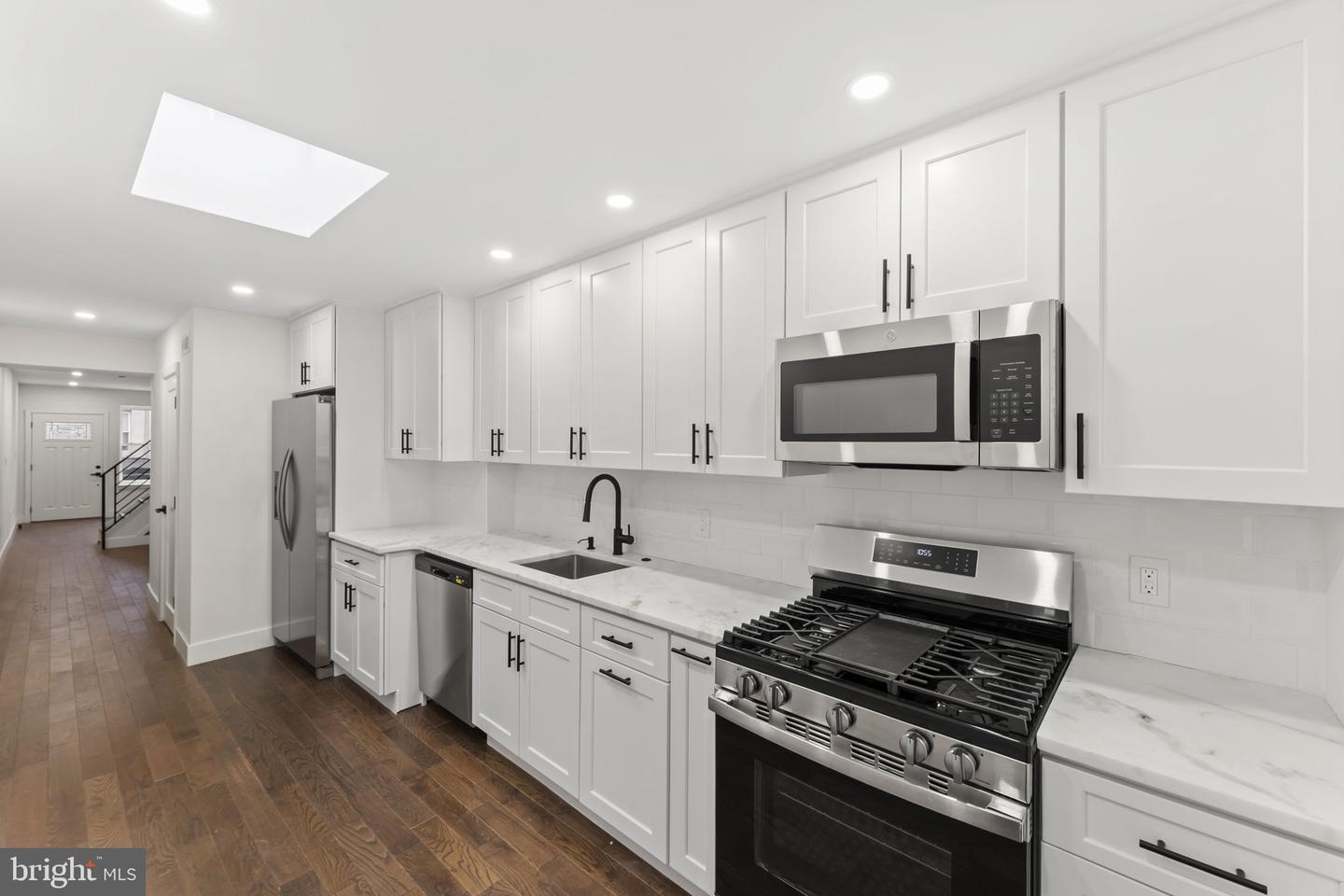 1307 N Randolph St Property Photo 10