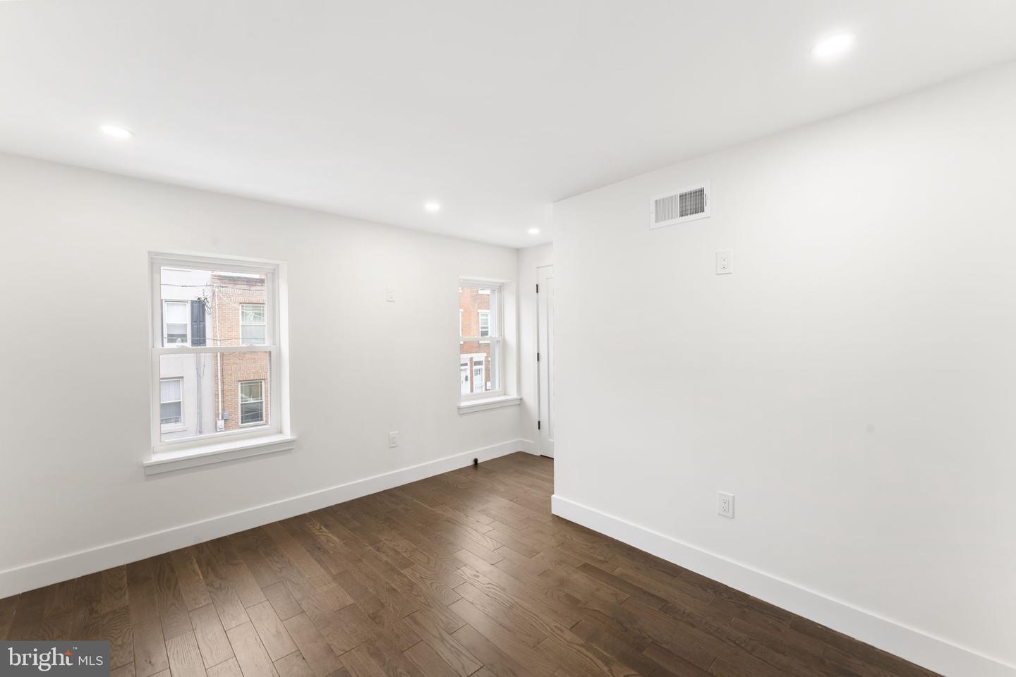1307 N Randolph St Property Photo 15