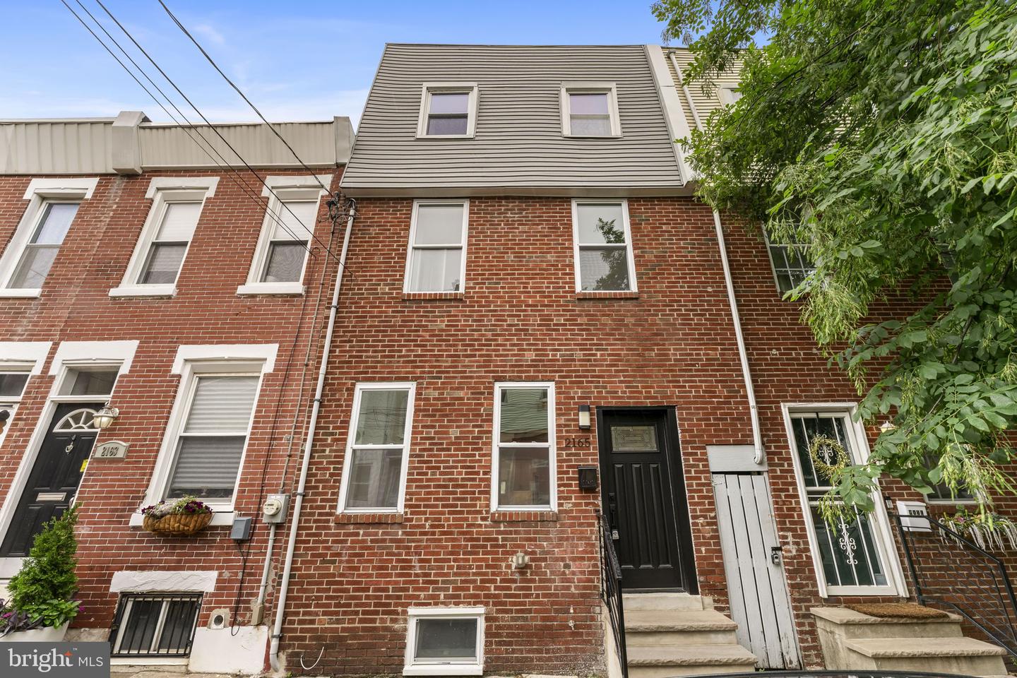 2165 E Firth St Property Photo 1