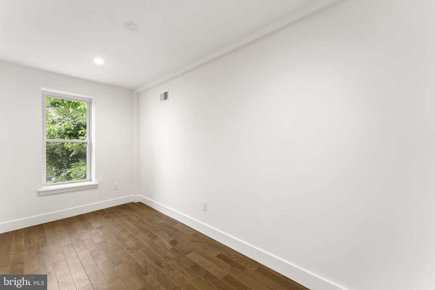 2165 E Firth St Property Photo 12