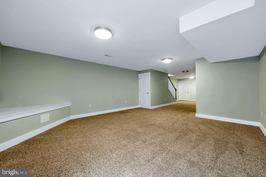2312 E Sergeant St Property Photo 23