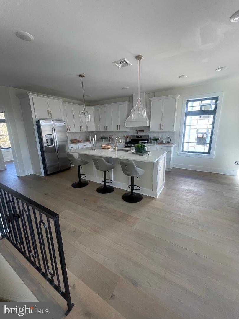 7519 R Ridge Property Photo 3