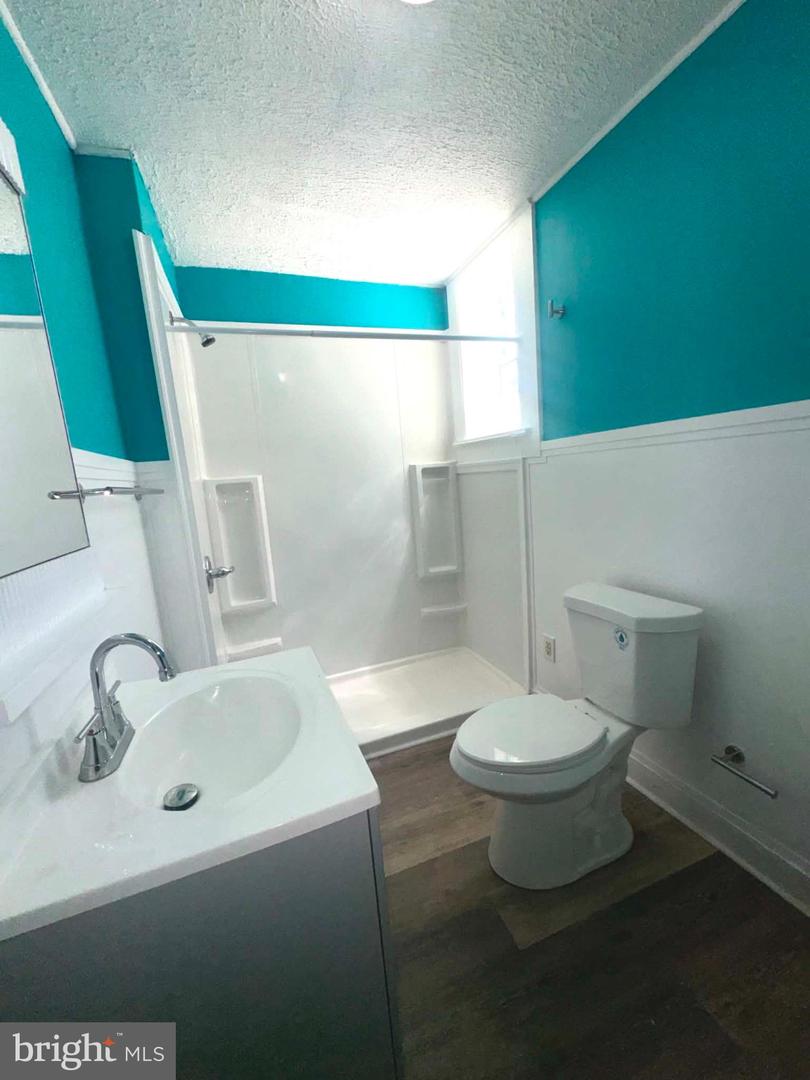 402 W Ruscomb St Property Photo 10