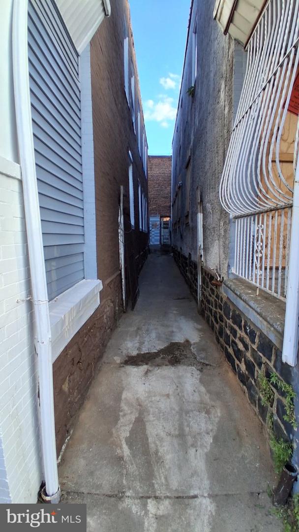 402 W Ruscomb St Property Photo 17