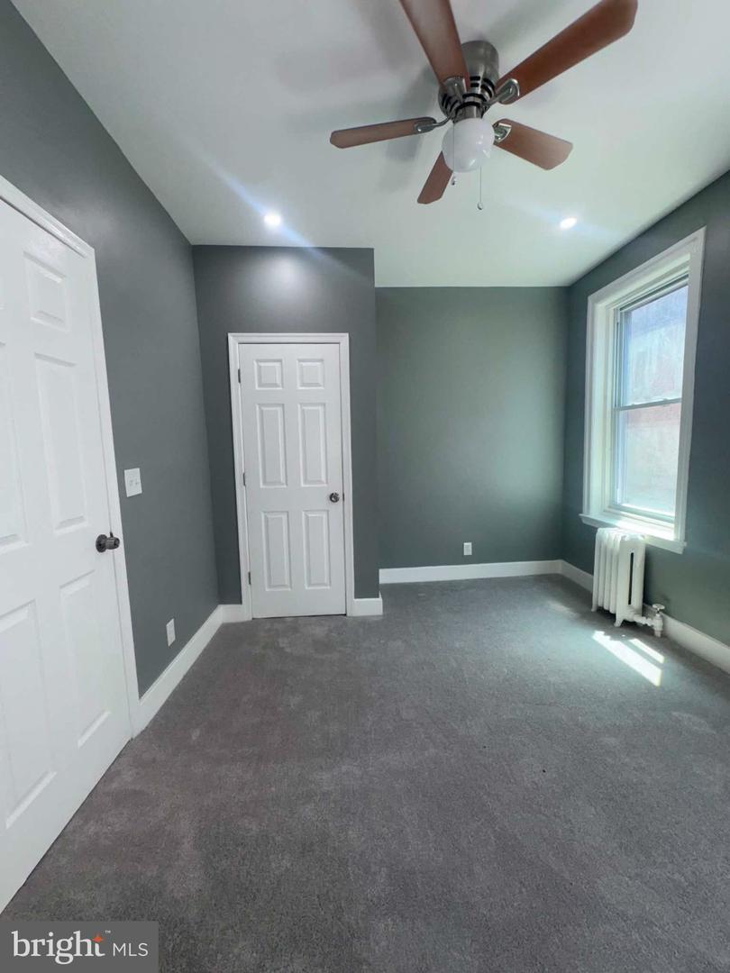 402 W Ruscomb St Property Photo 22