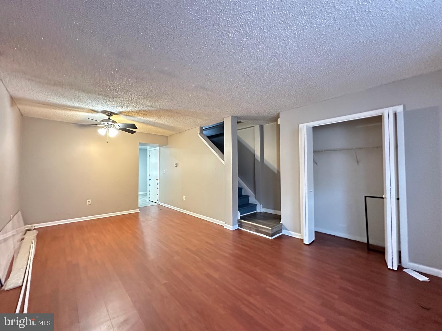 1616 Diamond St Property Photo 5