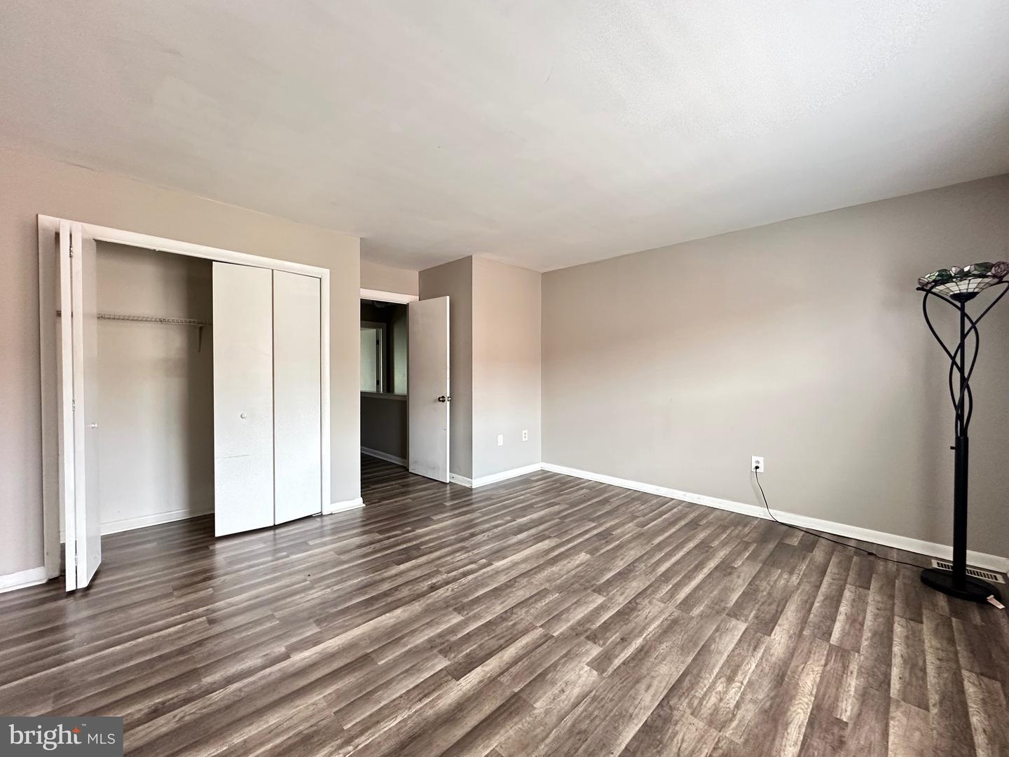1616 Diamond St Property Photo 8