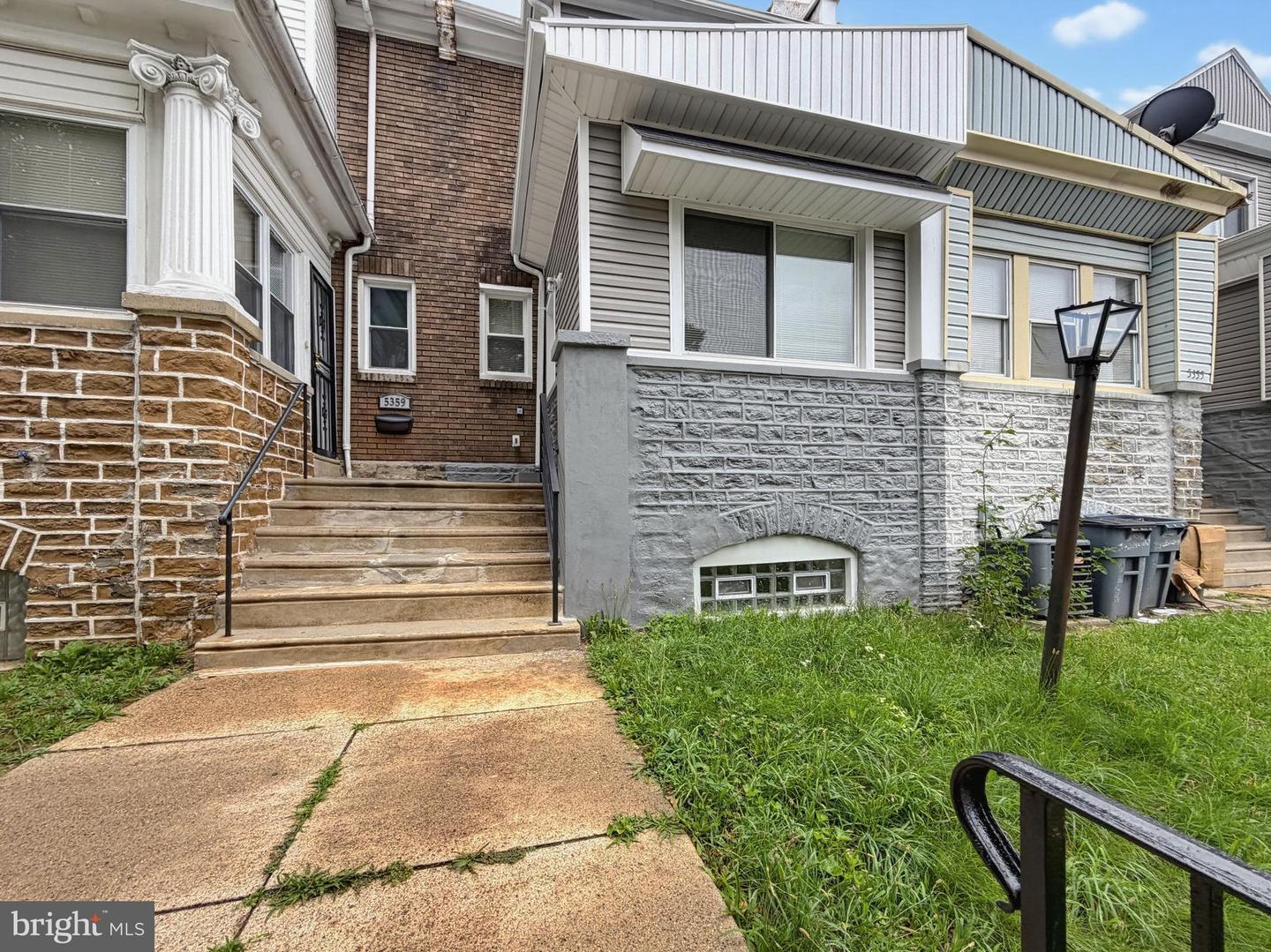 5357 N Sydenham St Property Photo 6