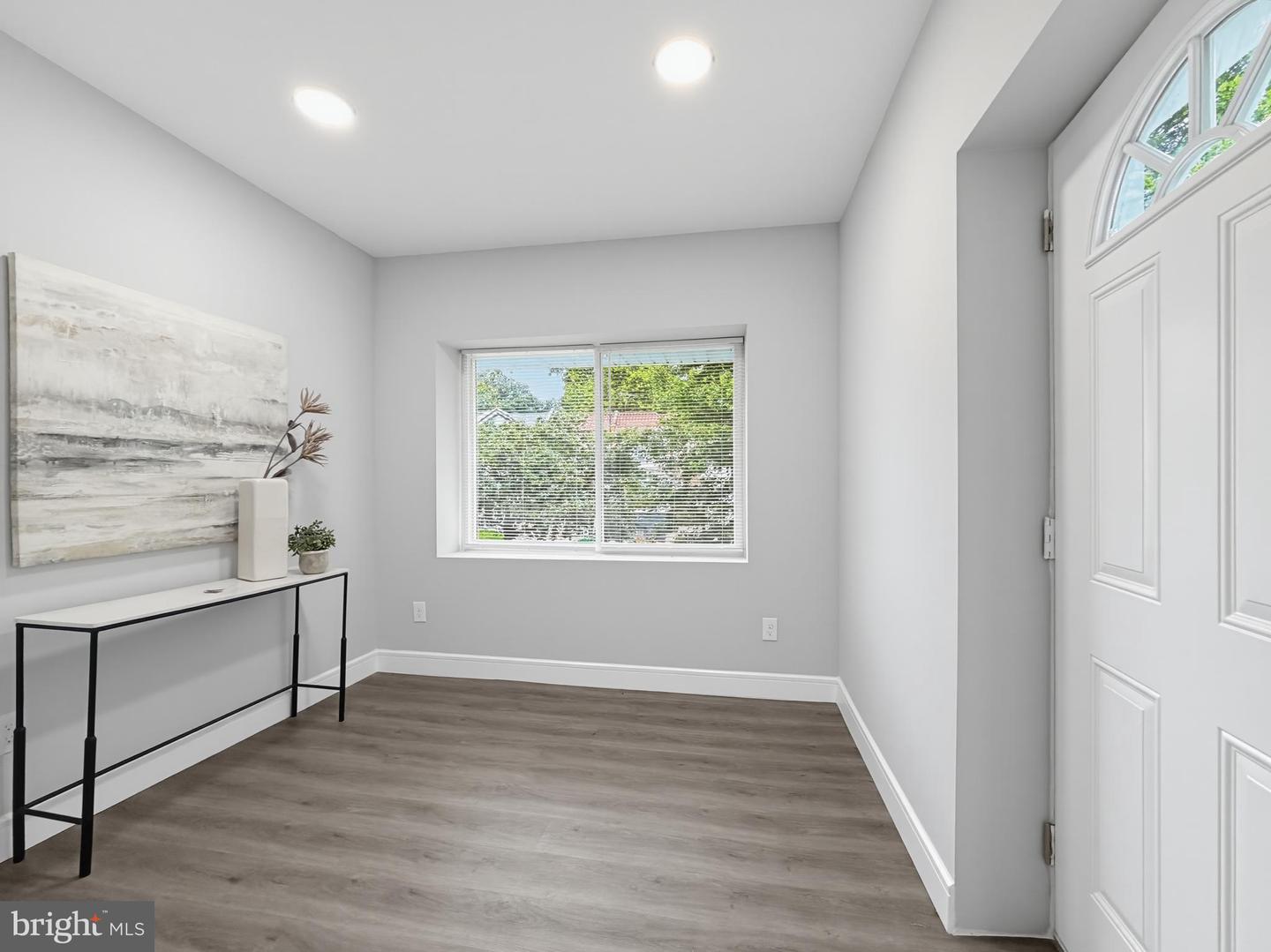 5357 N Sydenham St Property Photo 11