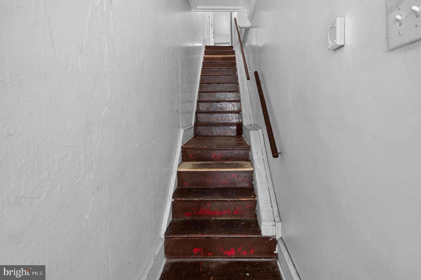 6130 Washington Ave Property Photo 7