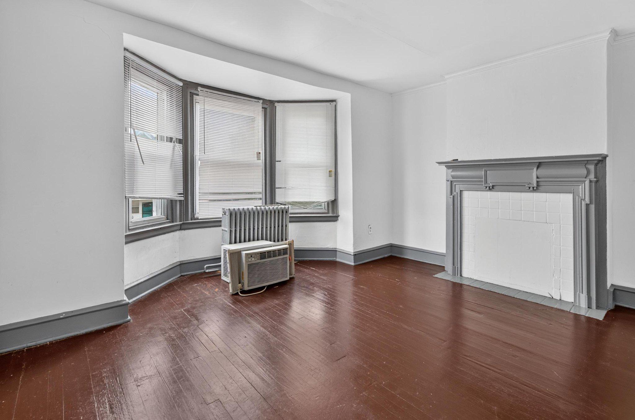 6130 Washington Ave Property Photo 24