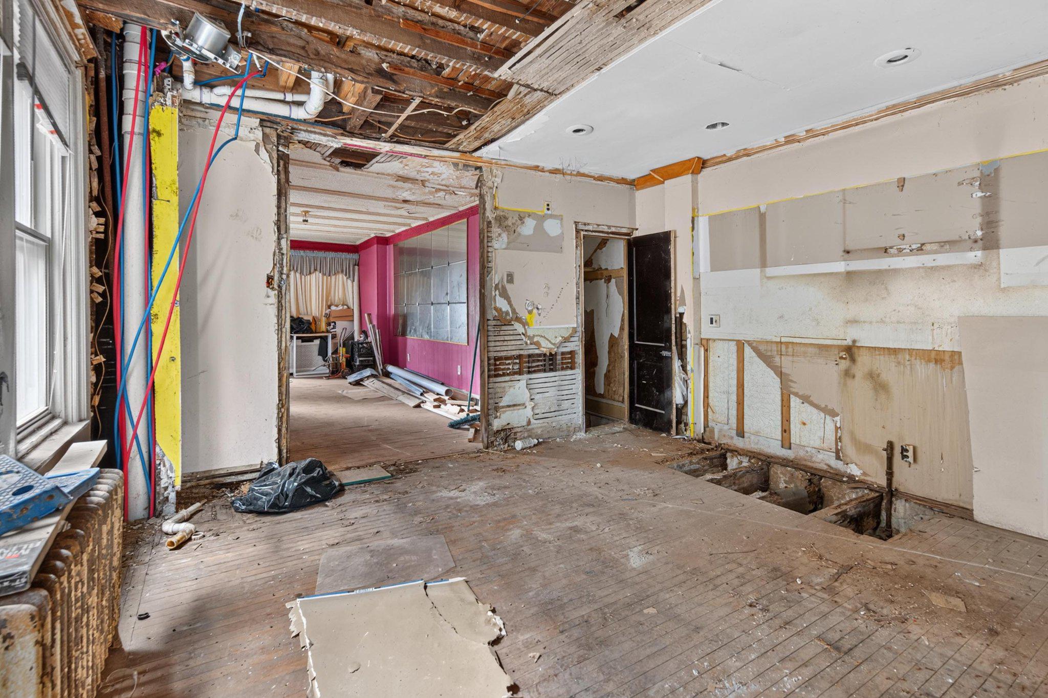 6130 Washington Ave Property Photo 42