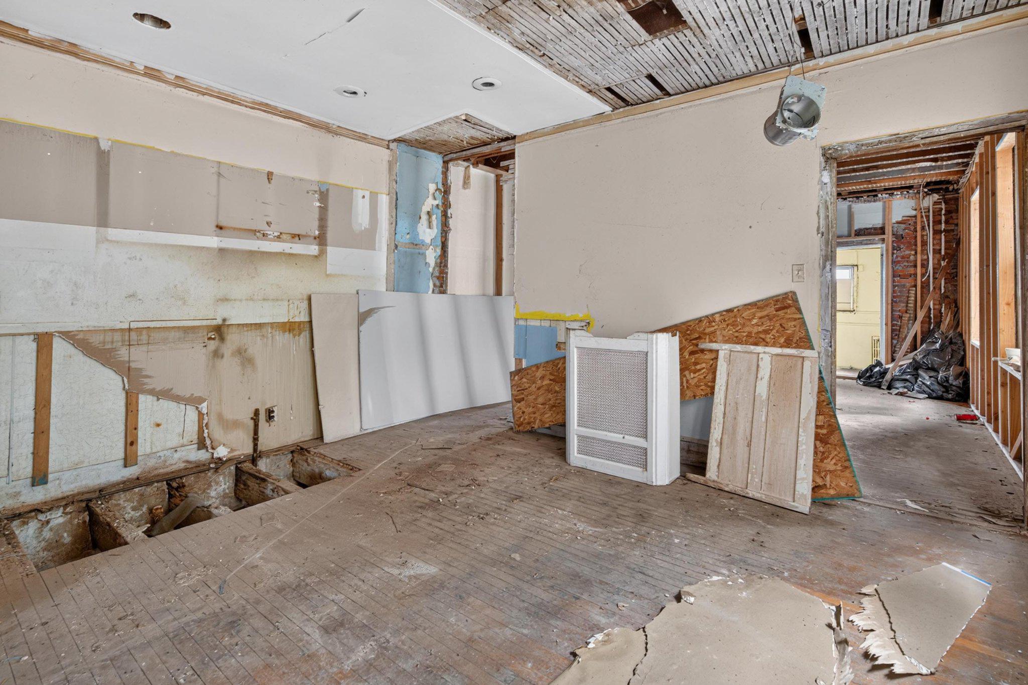 6130 Washington Ave Property Photo 43