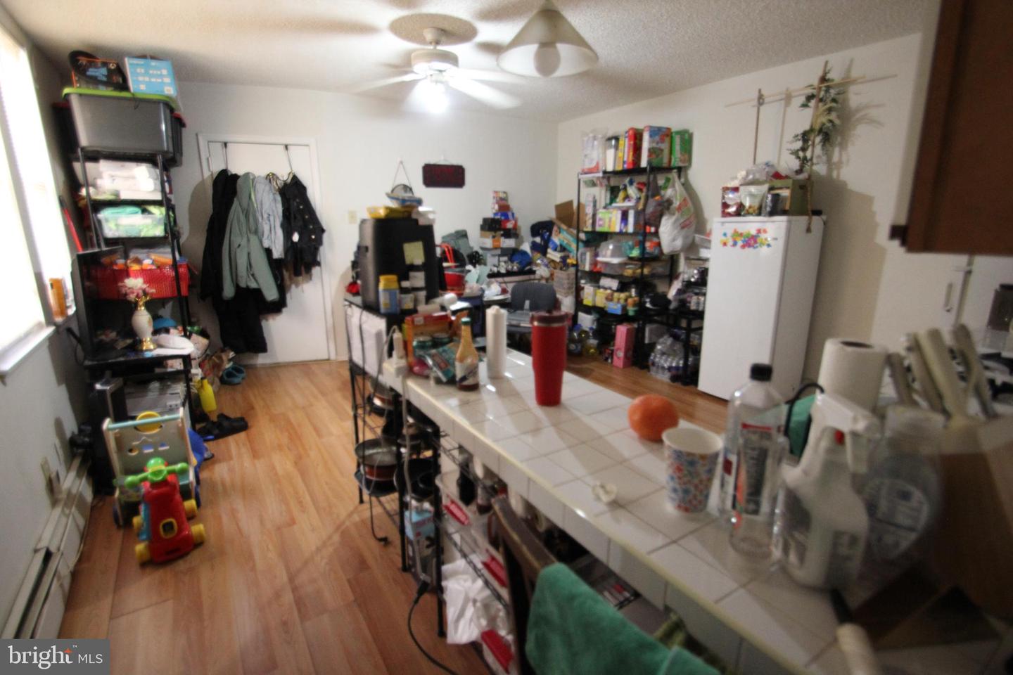 6439-00 N Broad St Property Photo 6