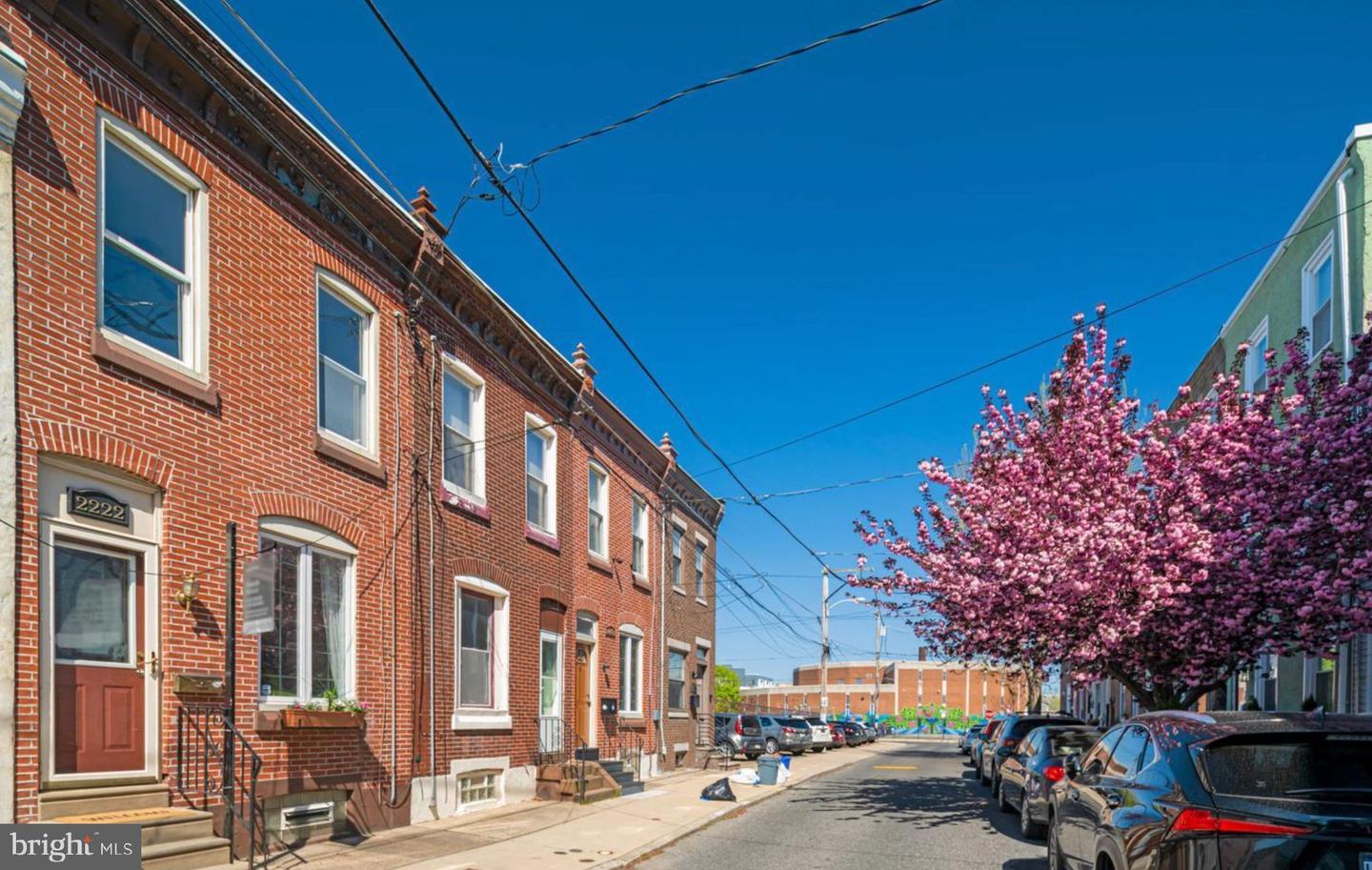 2222 E Boston St Property Photo 1