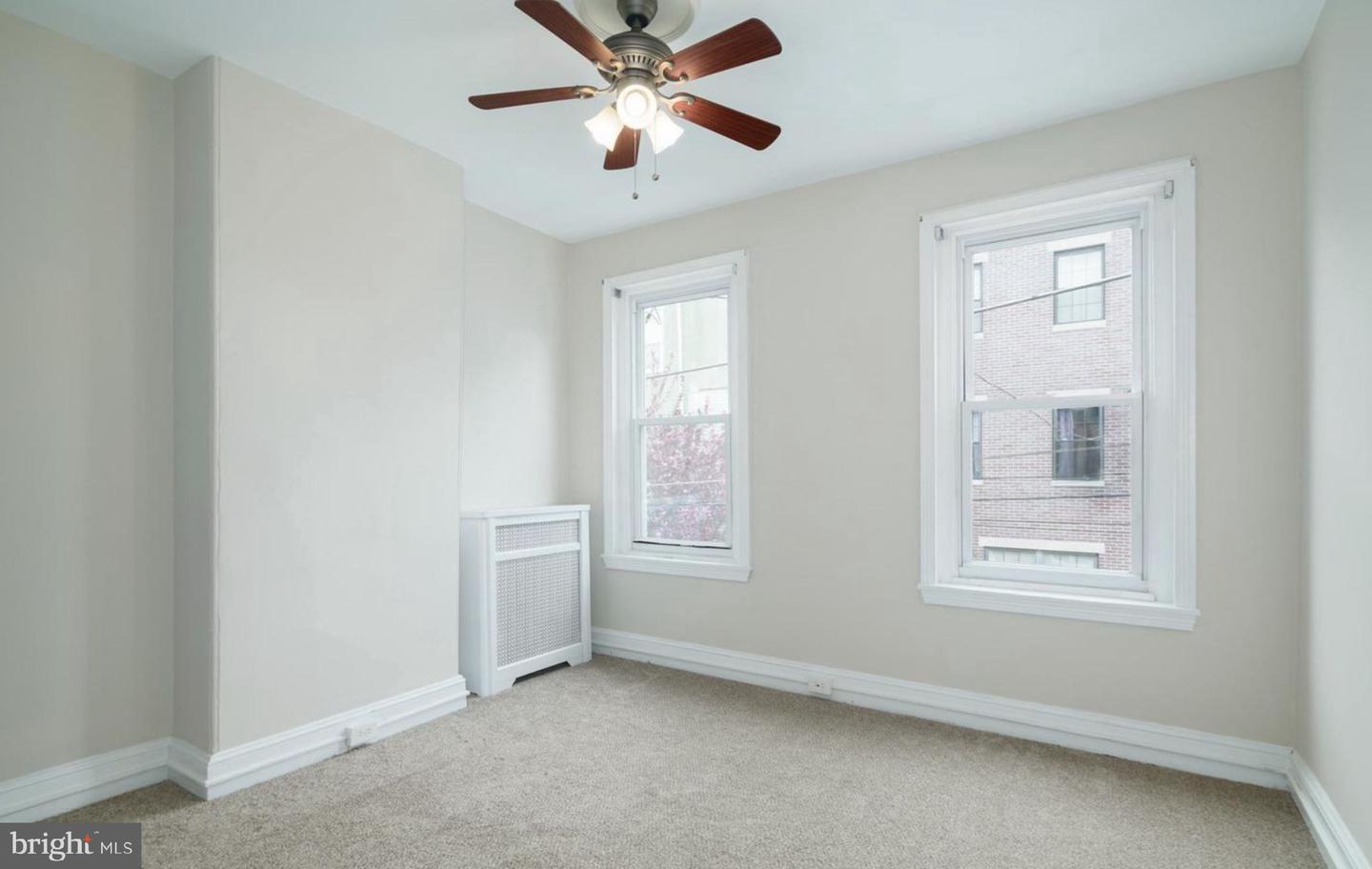 2222 E Boston St Property Photo 7
