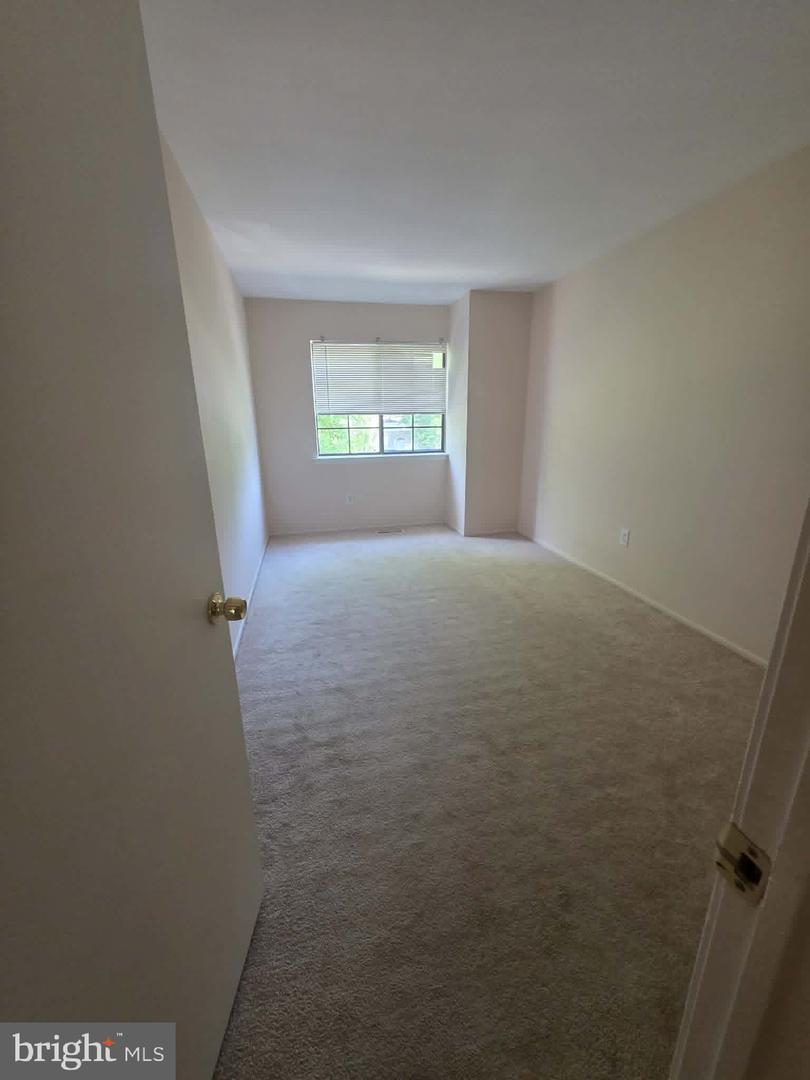 1102 Stewart Pl Property Photo 2