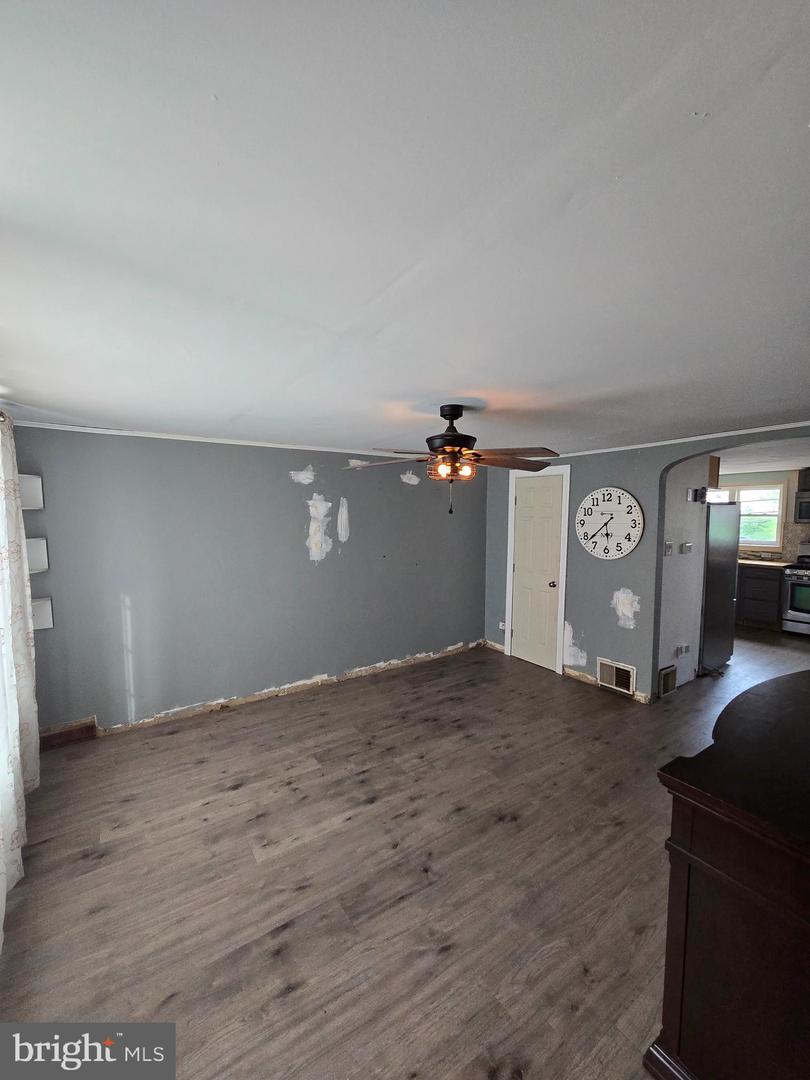 4431 Garden St Property Photo 9