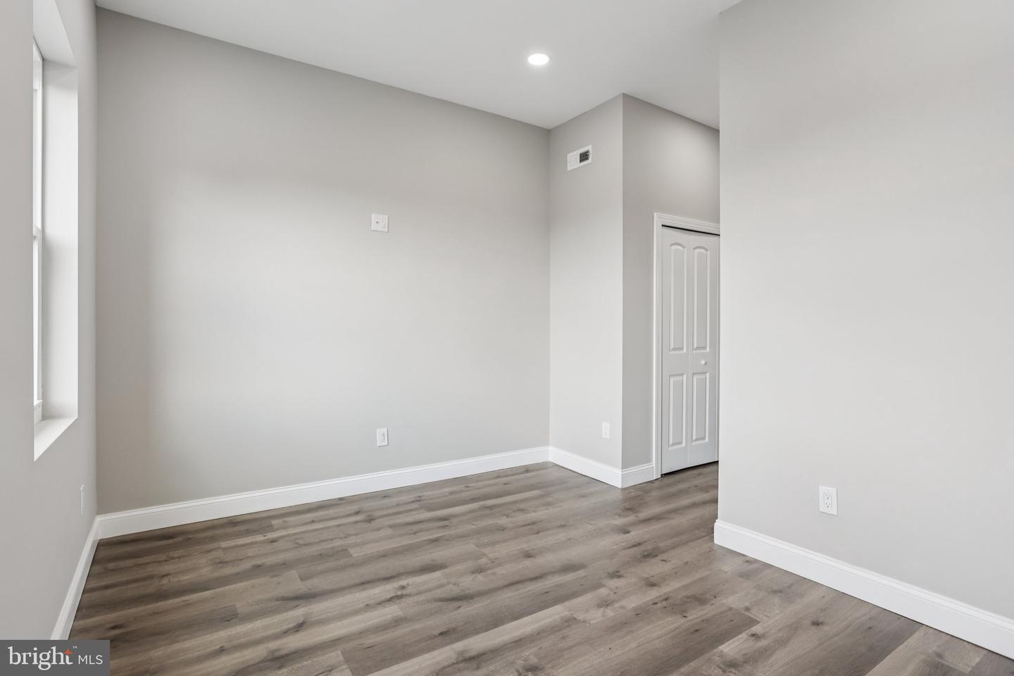 2225 N Waterloo St Property Photo 26