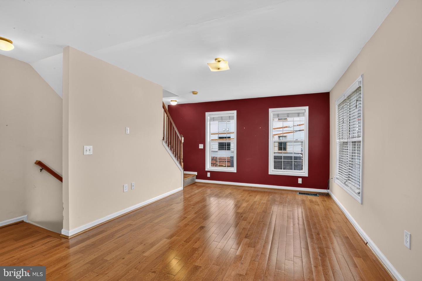 2683 Edgemont St Property Photo 6
