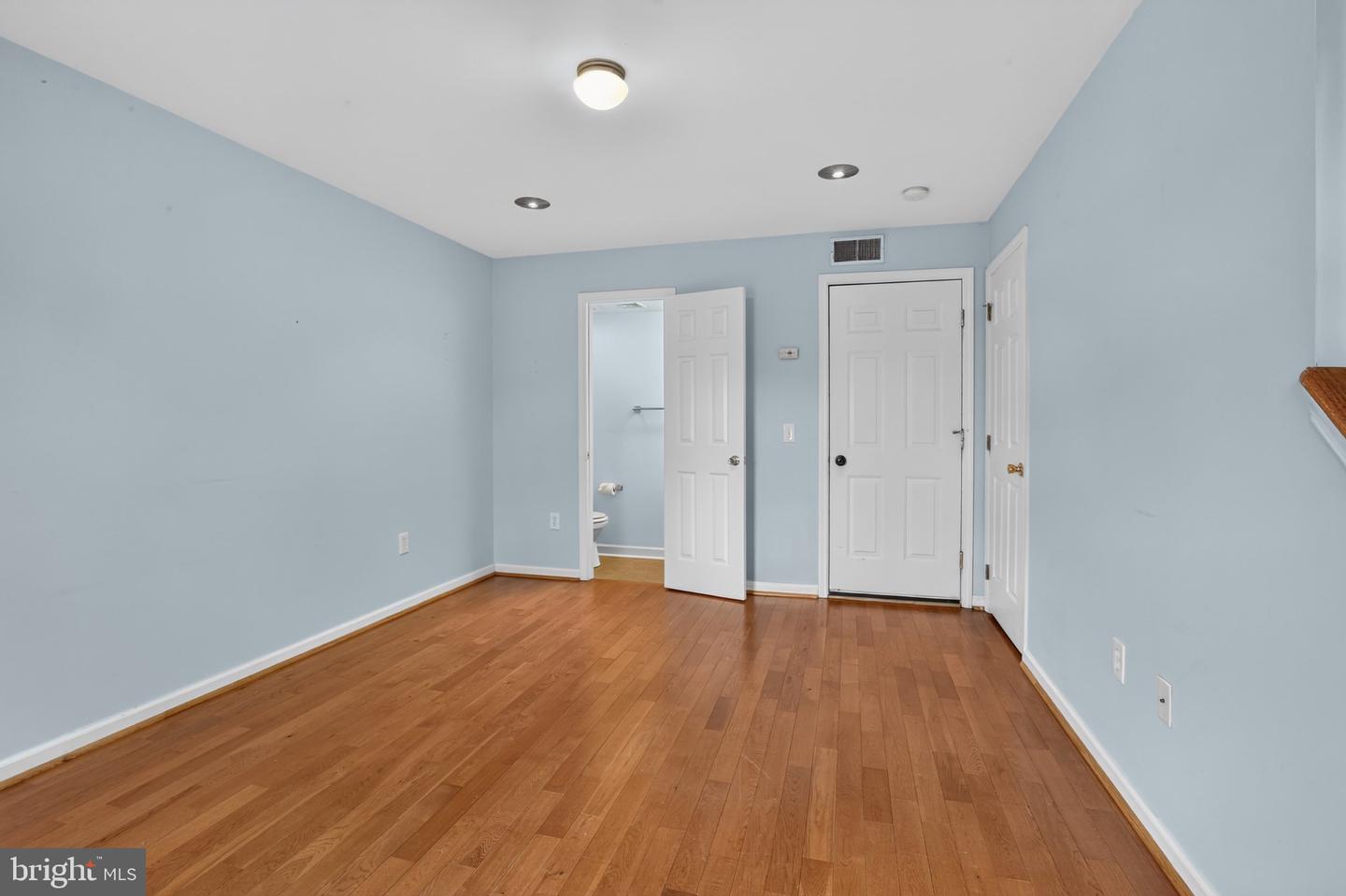 2683 Edgemont St Property Photo 11