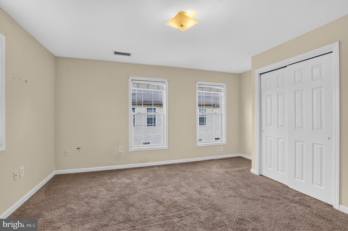 2683 Edgemont St Property Photo 17