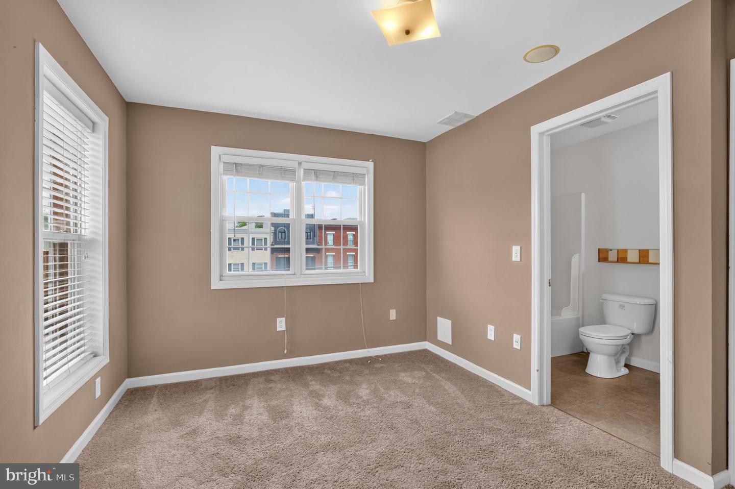2683 Edgemont St Property Photo 25
