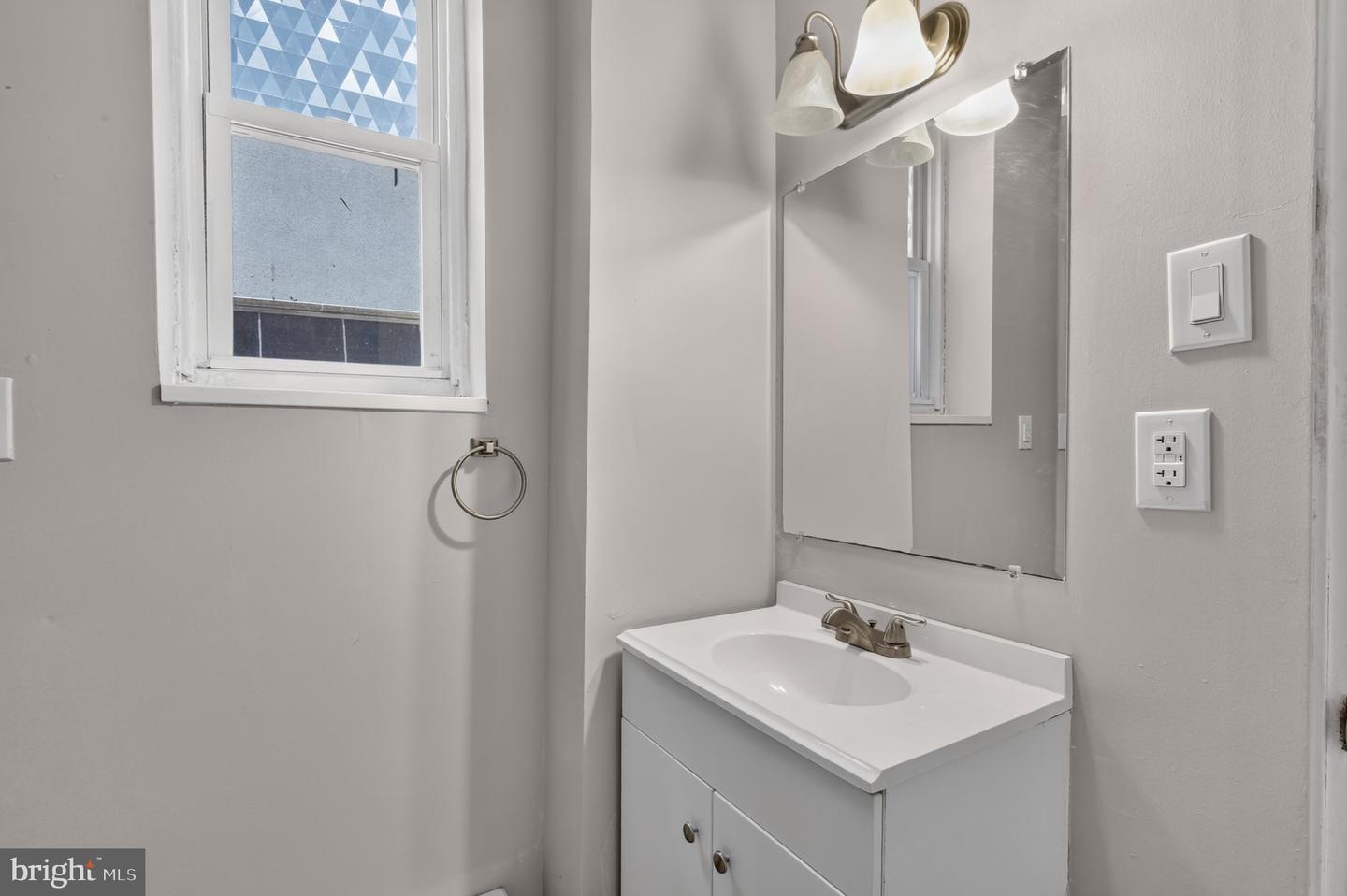 1202 N 7th St #1f Property Photo 10