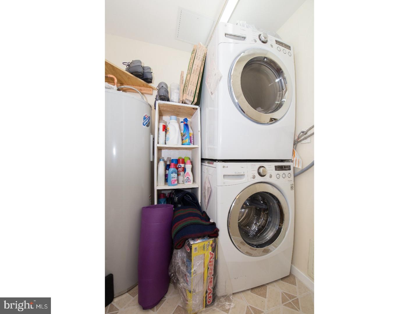 2301 Cherry St #3c Property Photo 12