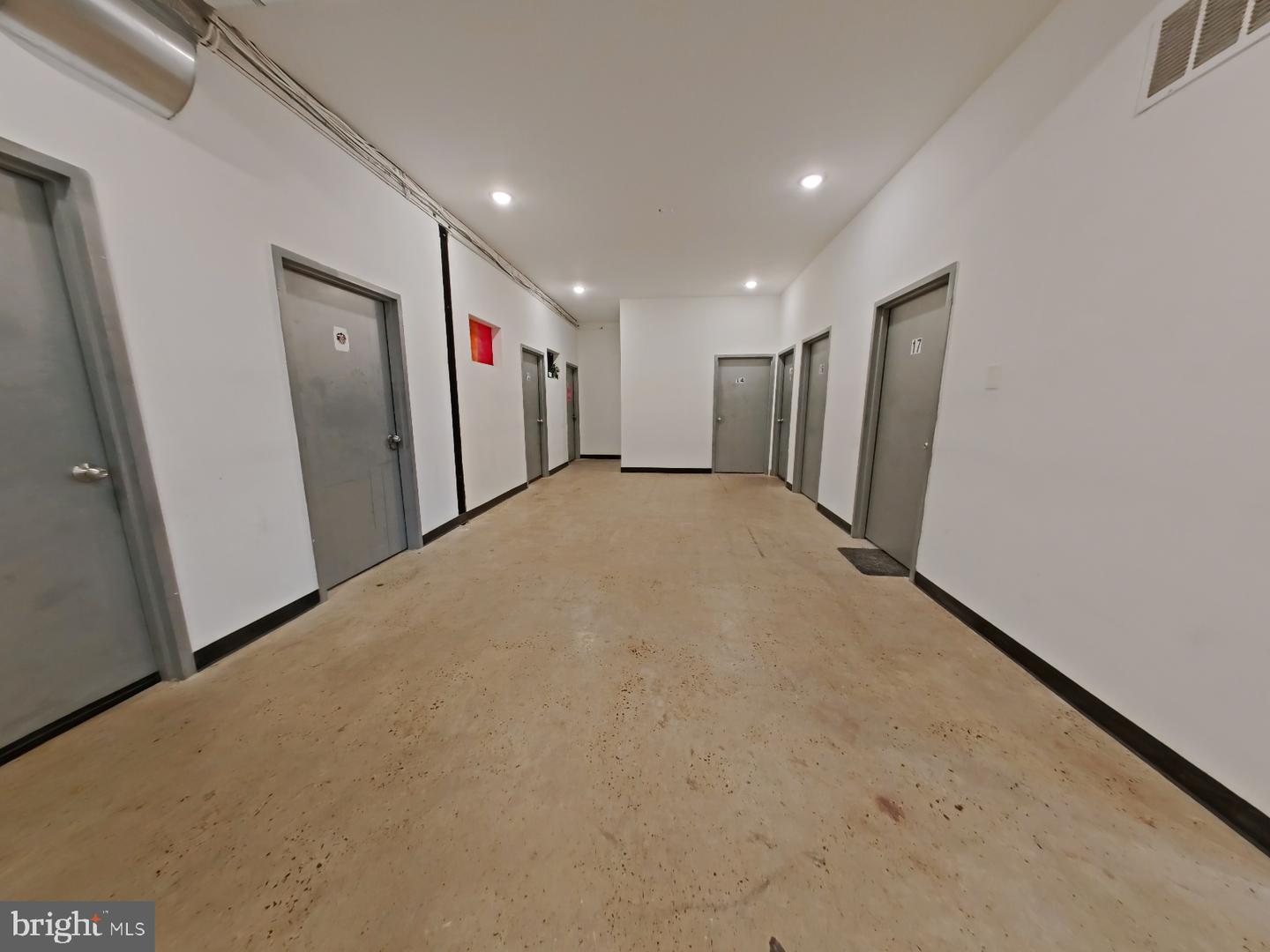 1537-39 Deal St Property Photo 6