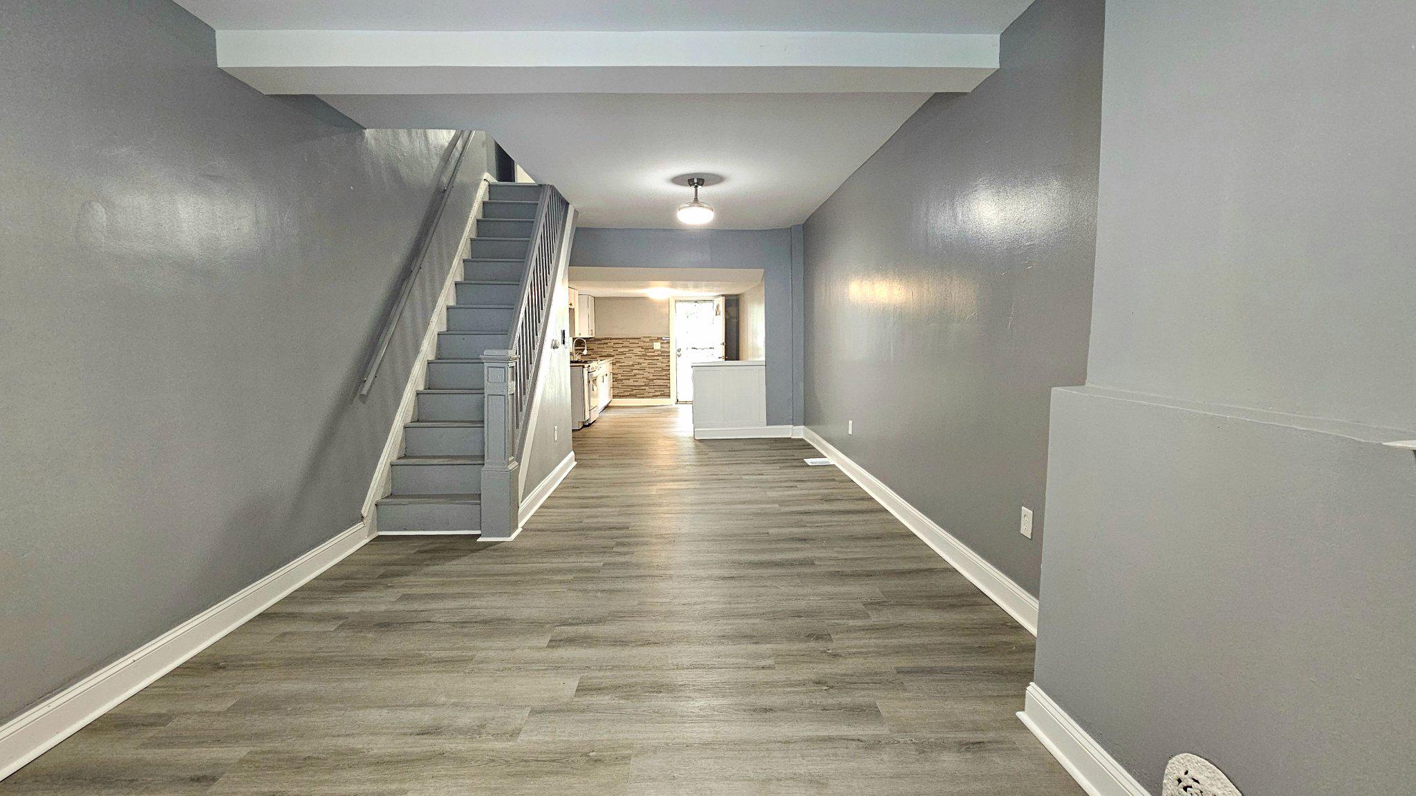 2411 N Lawrence St Property Photo 5