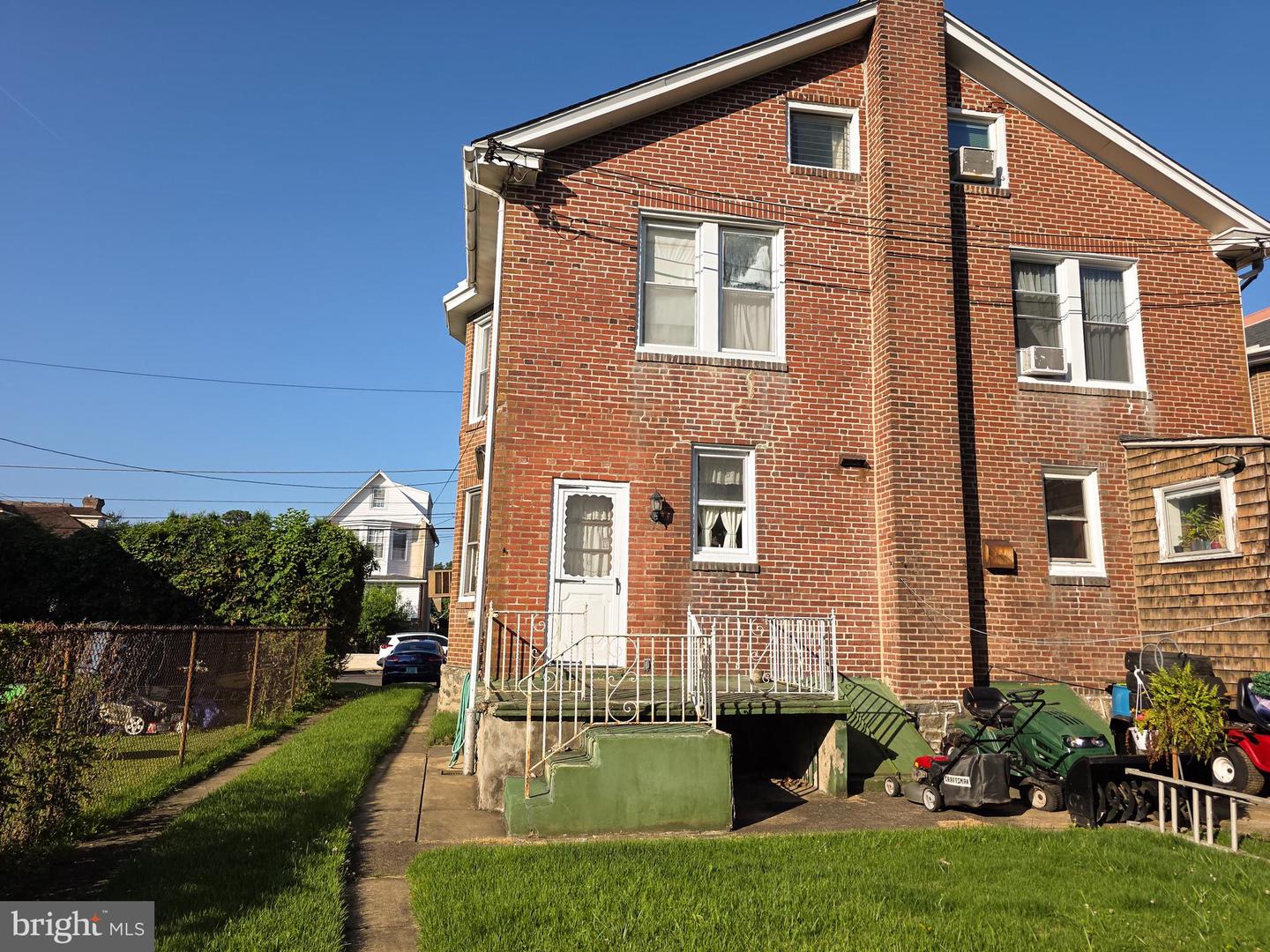 333 Sanger St E Property Photo 31