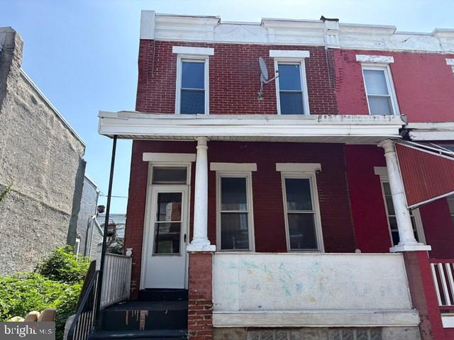 123 N Salford St Property Photo 1