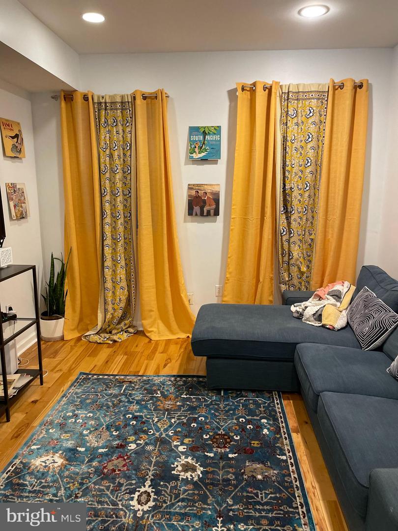 217 W Girard Ave #2 Property Photo 3
