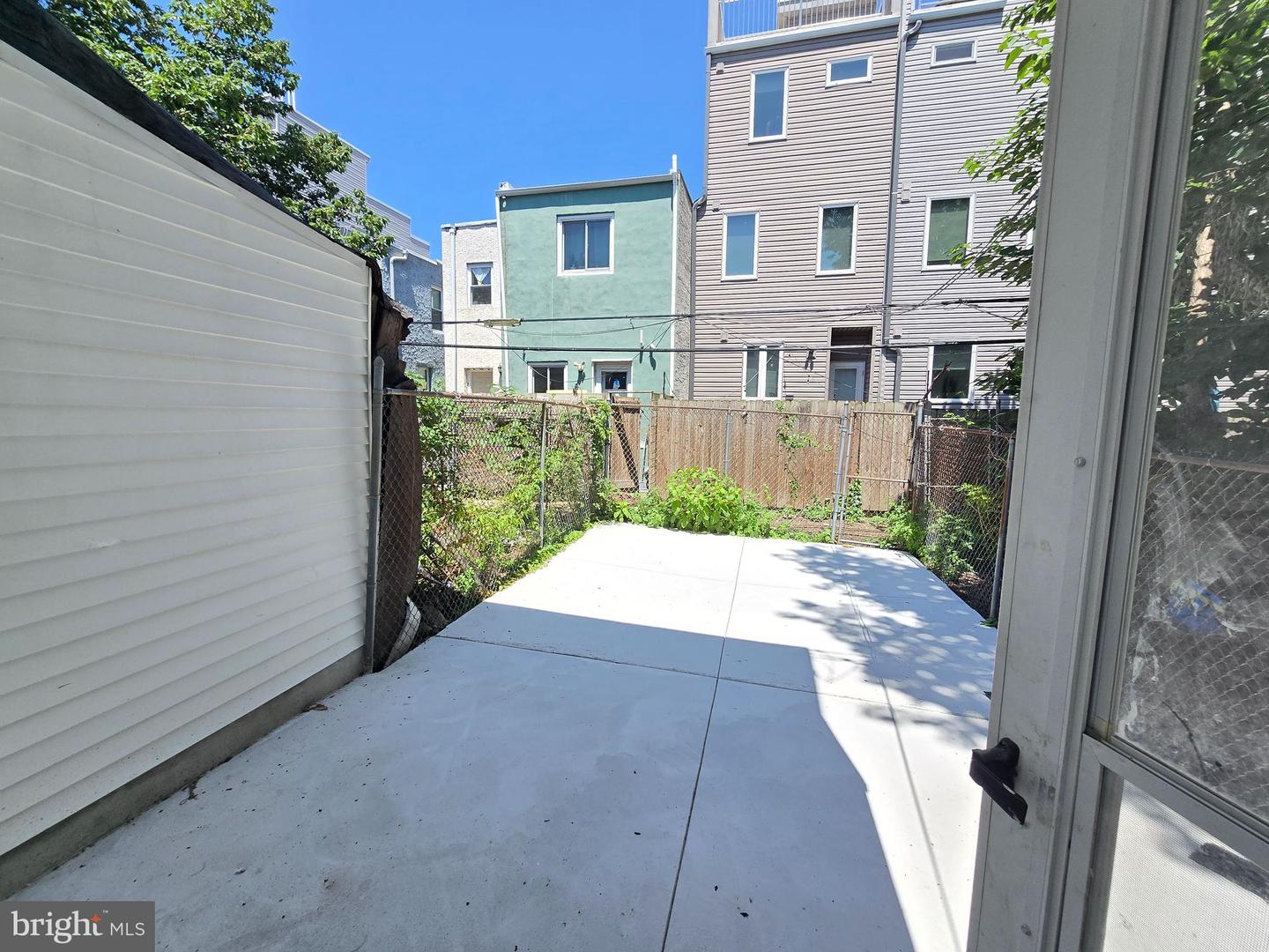 2613 Oakford St Property Photo 13