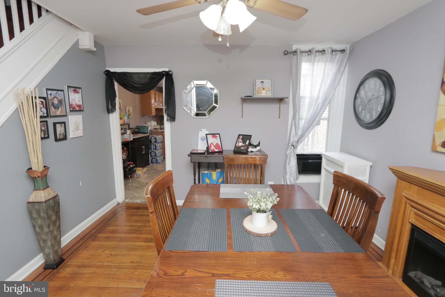 3910 Glendale St Property Photo 5