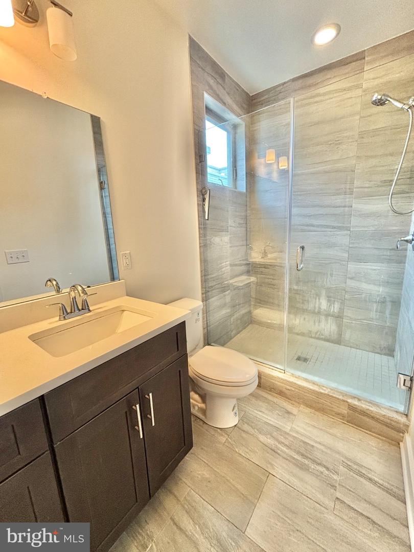2122 Kensington Walk Property Photo 19