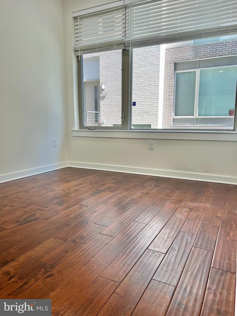 2122 Kensington Walk Property Photo 31