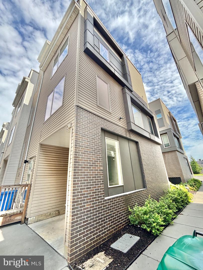 2122 Kensington Walk Property Photo 69